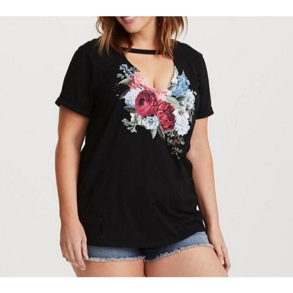 Torrid Top Women 1X Black Choker Neck Keyhole Red Floral Short Sleeve Distressed - Picture 1 of 11